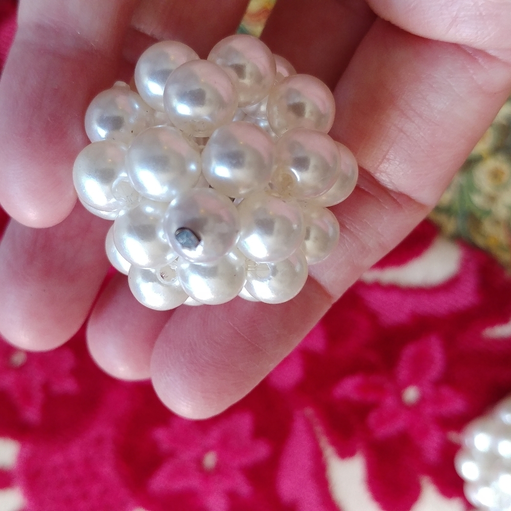 Vintage Beaded Pearl Drop Clip On Earrings, Large - Picture 7 of 7